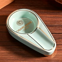 Светло-зеленый