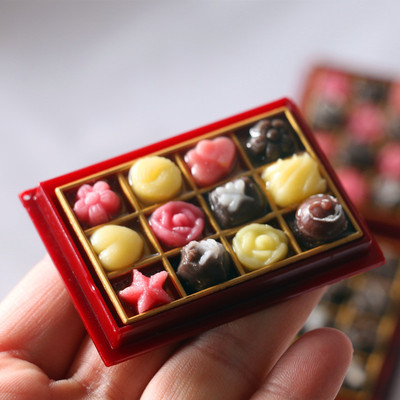 taobao agent Small acrylic food play, doll house, gift box