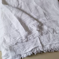 Белая сотовая одеяло полузащитное продукт 2,4*2,45/кусок весит 1,2 кг