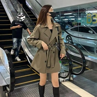 Зеленый коричневый короткий стиль