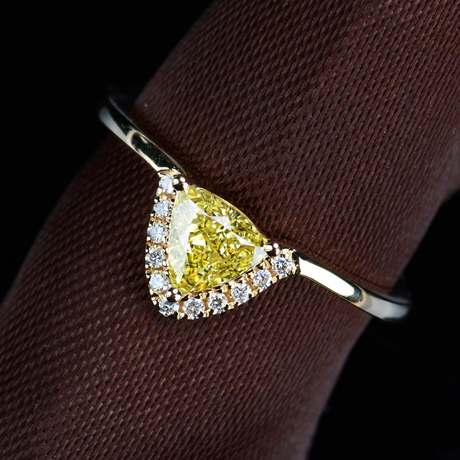 爱逛街为您找到黄金宝石戒指相关的宝贝,您可以在下面的板块中挑选