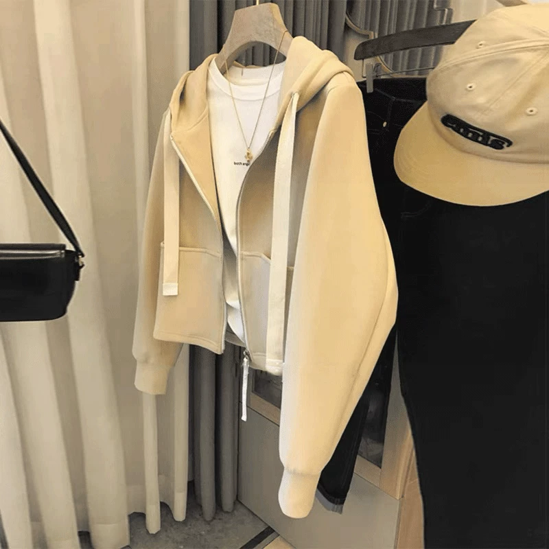 Осенний короткий небольшой свитшот с молнией для отдыха с капюшоном, Chanel стиль, коллекция 2022 года, для подростков