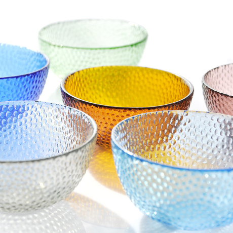 爱逛街为您找到彩色玻璃碗相关的宝贝,您可以在下面的板块中挑选喜欢