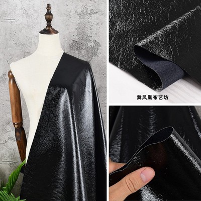 taobao agent Gloss Mirror Pure Black Cotton Leather leather leather leather texture -proof explosion -proof cracks, soft slippery leather cloth fabrics