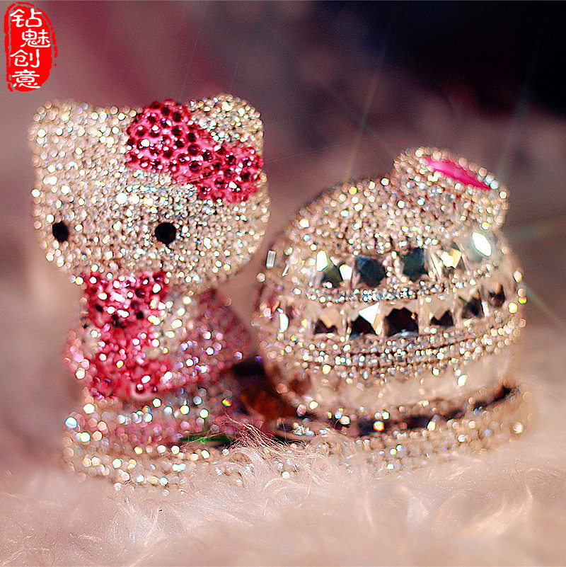 

Освежитель воздуха автомобиля Charm diamond creative Hello Kitty