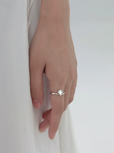 Небольшое дизайнерское безразмерное кольцо, серебро 925 пробы, 2021 года