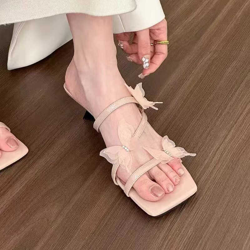 pale pinkish gray