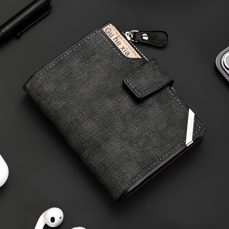 Black, multiple card slots and large capacity