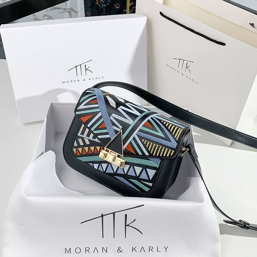 Небольшая сумка через плечо, небольшая сумка, Гонконг, с вышивкой, из натуральной кожи, коллекция 2023, изысканный стиль, в западном стиле