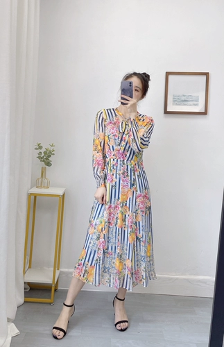 Летнее шелковое платье, А-силуэт