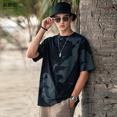 Футболка мужская 【天猫】英爵伦 宽松落肩短袖t恤男 ins潮牌创意个性 人物印花五分袖体恤