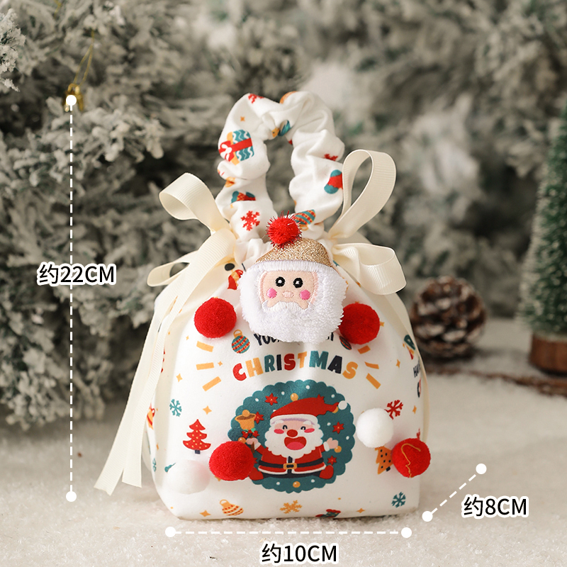 Santa Trumpet Santa Claus Pendant (fur ball style)