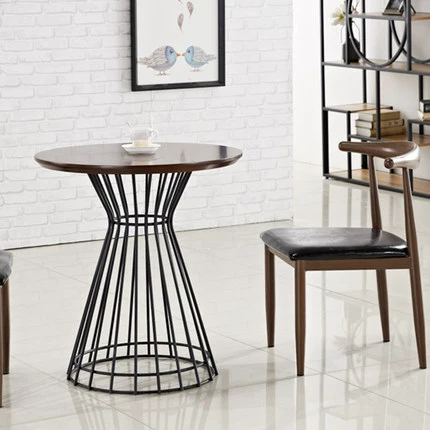 Департамент продаж переговорил по столу в Nordic Light Luxury Modern Simple Creative Club, гостевой офис продаж, железные повседневные маленькие круглые столы