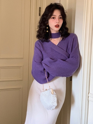taobao agent Retro lamp, flashlight, knitted winter sweater, V-neckline, fitted