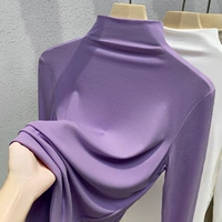 Сиреневый, высокий воротник