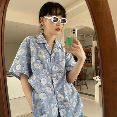 taobao agent Olont egg tart home short -sleeved shirt summer ladies retro summer salt loose and thin Hong Kong wind floral shirt top
