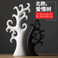 Северный Дабай Маленький черный дерево любви