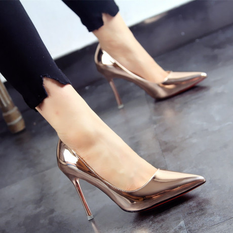 【细跟高跟鞋】_漆皮细跟高跟鞋图片_浅口单鞋价格_搭配分享 - 爱逛街