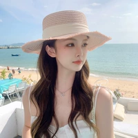 Маленькие карнизы розового