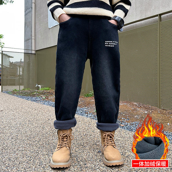 Джинсы с начесом для мальчиков, черные штаны, утепленный пуховик, подходит для подростков, коллекция 2023, в западном стиле