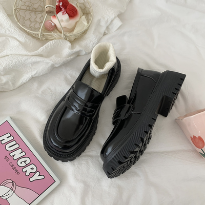 taobao agent Black Japanese summer retro footwear, student pleated skirt English style, loafers