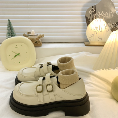 taobao agent White high Japanese footwear English style platform, British style, 2023, trend of season