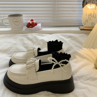 taobao agent White Japanese high footwear English style platform, British style, 2022