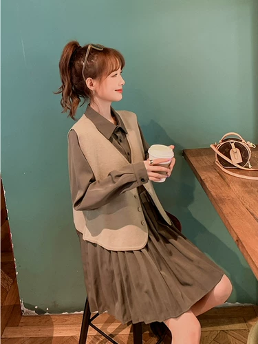 Милый трикотажный комплект, жилет, дизайнерская куртка, платье, тренд сезона