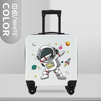 Астронавт дал белый