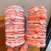 Розовый, оранжевый, широкая цветовая палитра