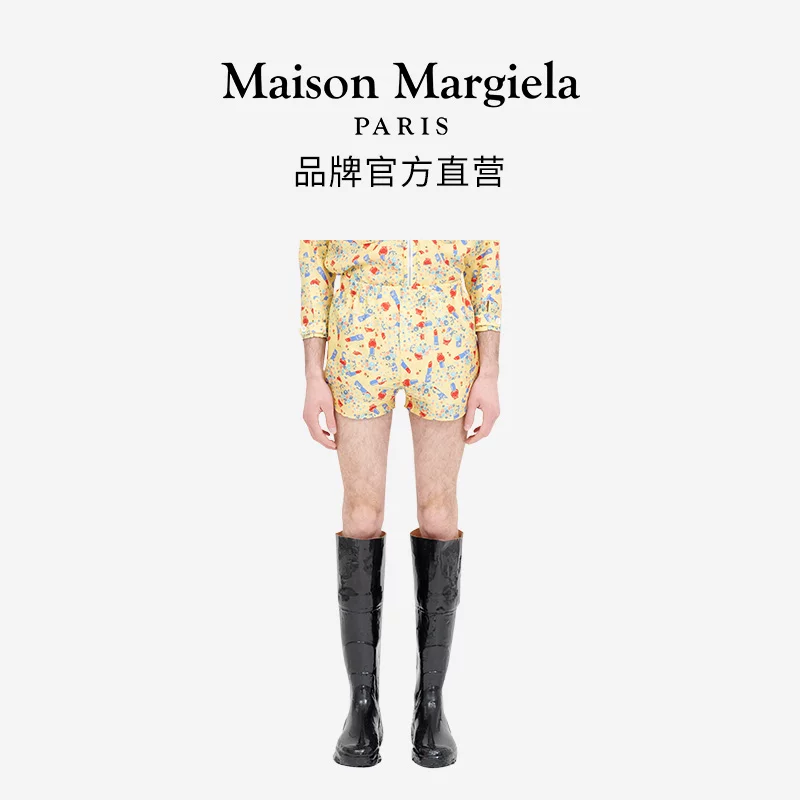 Плотные мужские шорты из шелка с принтом в стиль Casual от Maison Margiela
