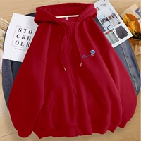 Вишневый цветок красно-красно-придира