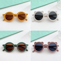 Белый, 38, с медвежатами