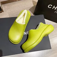 Зеленый (голая обувь)