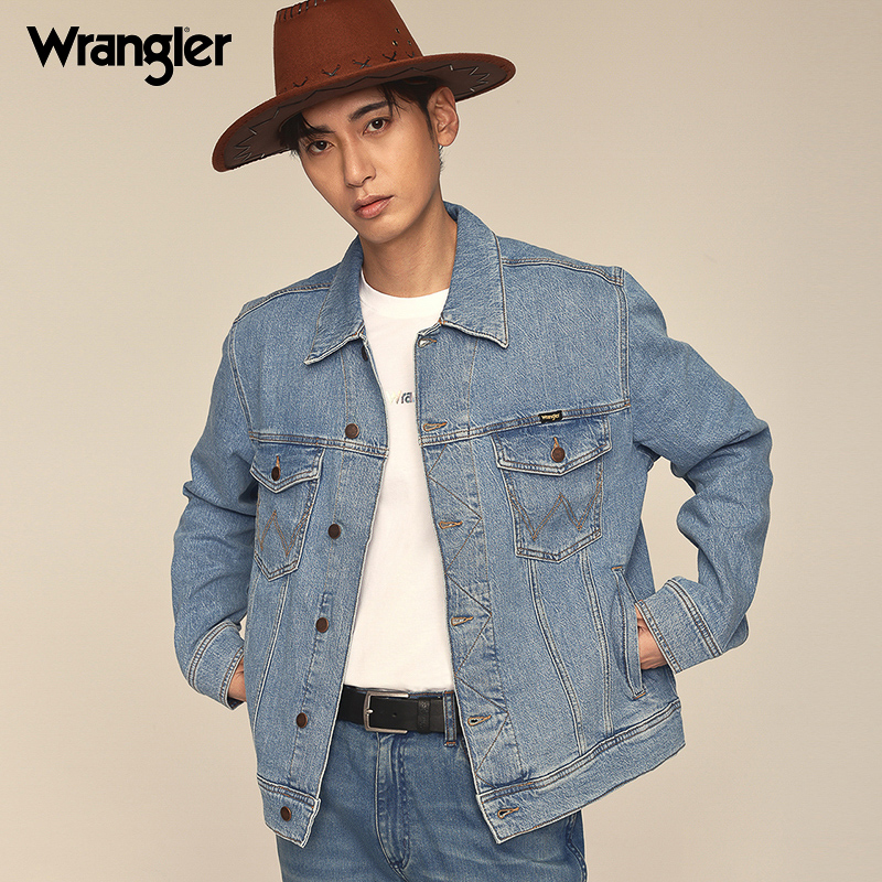 Wrangler 威格 24年新款 浅蓝色经典翻领 男式牛仔夹克外套 双重优惠折后￥262包邮