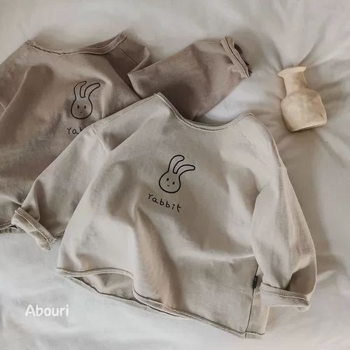 Модные топы нового стиля 2021 года для мужчин и женщин, малышей, мальчиков и младенцев, осенняя детская одежда с низом из хлопка, рубашки маленького и среднего размера.