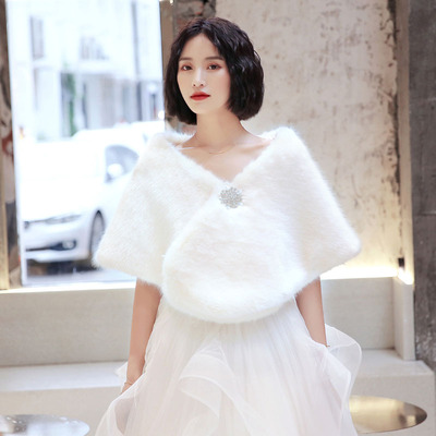 taobao agent Winter keep warm evening dress for bride, 2023 collection, open shoulders