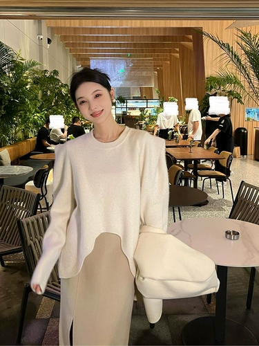 Осенний комплект, элитная юбка, в стиле Шанель, коллекция 2022, в корейском стиле, изысканный стиль, яркий броский стиль