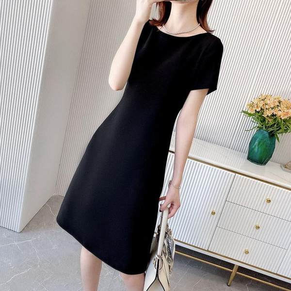 Летнее приталенное платье, по фигуре, подходит для подростков