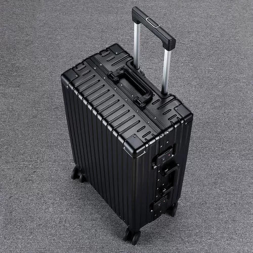 Кенгуру, вместительный и большой универсальный зеленый чемодан