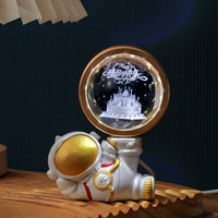 Молодой астронавт [С Днем Рождения]