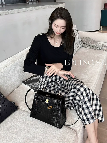 Приталенная клетчатая ретро длинная юбка, изысканный стиль, высокая талия, с акцентом на бедрах, средней длины, длина макси