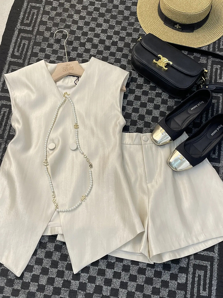 Set Bộ Nữ Áo Gile Quần Short Phong Cách Tiểu Thư Thanh Lịch Màu Trắng, Đen, Vàng Be
