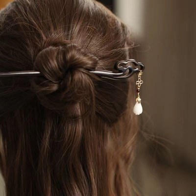 taobao agent Hanfu, modern hair accessory, wooden Chinese hairpin with tassels, simple and elegant design, Chinese style