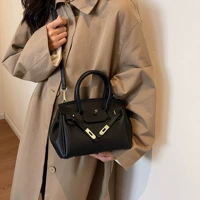 Черный, большой