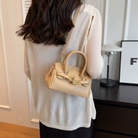 Кхаки труба