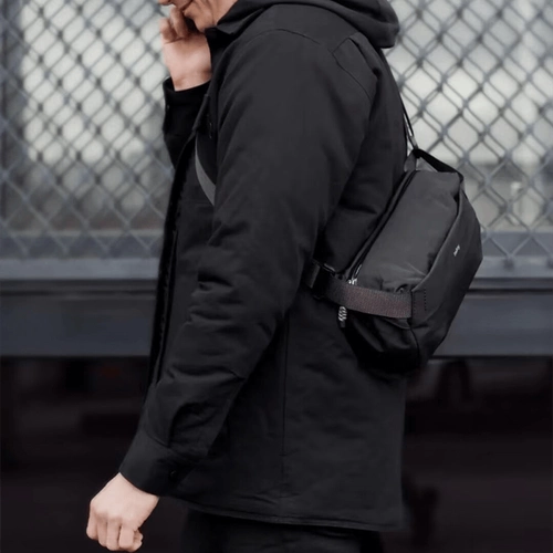 Bellroy Australia Venture Sling9l Explorer Super Sack Budg