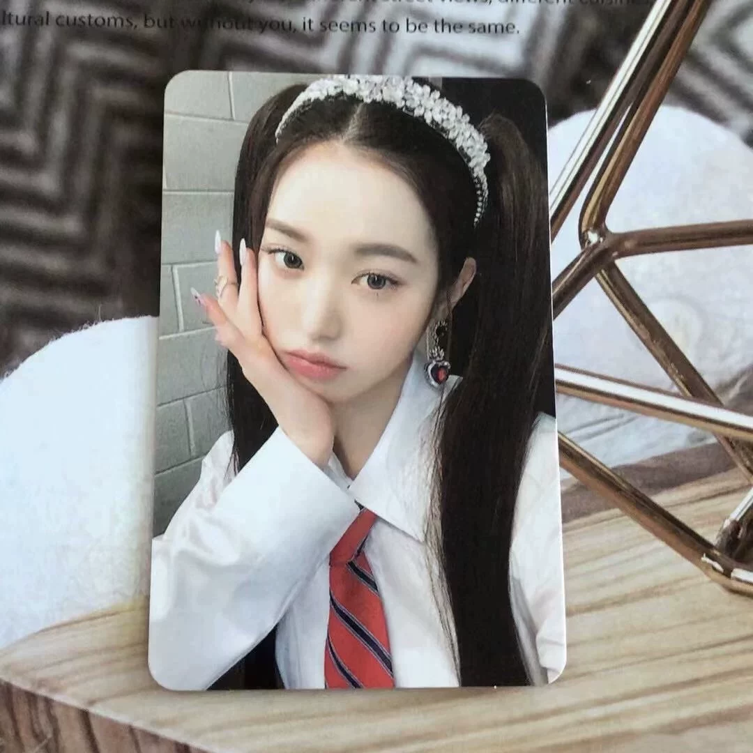 Ивefu красная круглая карта Чжан Юаньиня маленькая карта WONYOUNG Карта LOVEDIVE Aihe Special Card