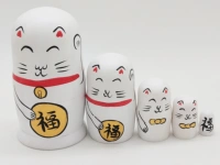 Счастливая кошка