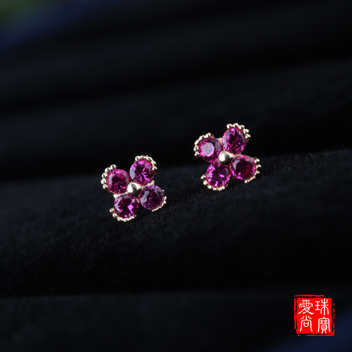 

серьги Love is still jewelry 14k